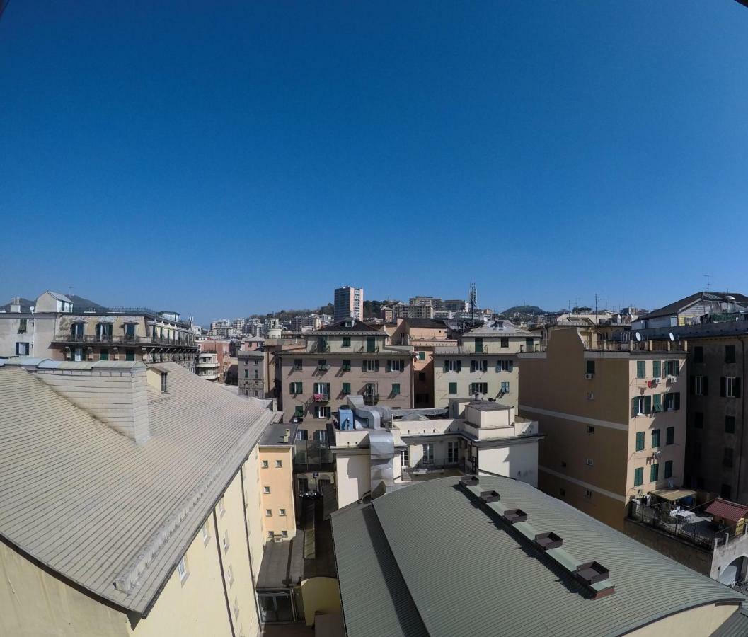 Dietro Il Teatro Modena Genoa Bagian luar foto